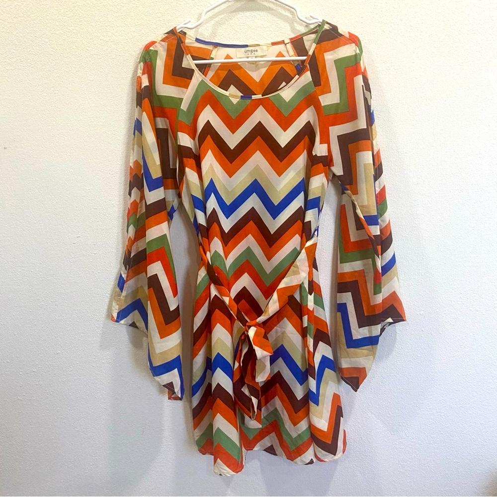 UMGEE Womens Size Medium Boho‎ Geometric Print Dress Tie Waist Split Sleeves